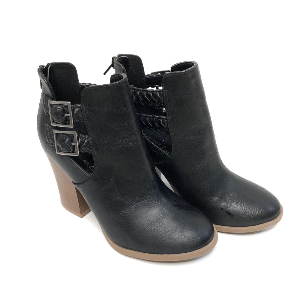 American Eagle Black Block Booties